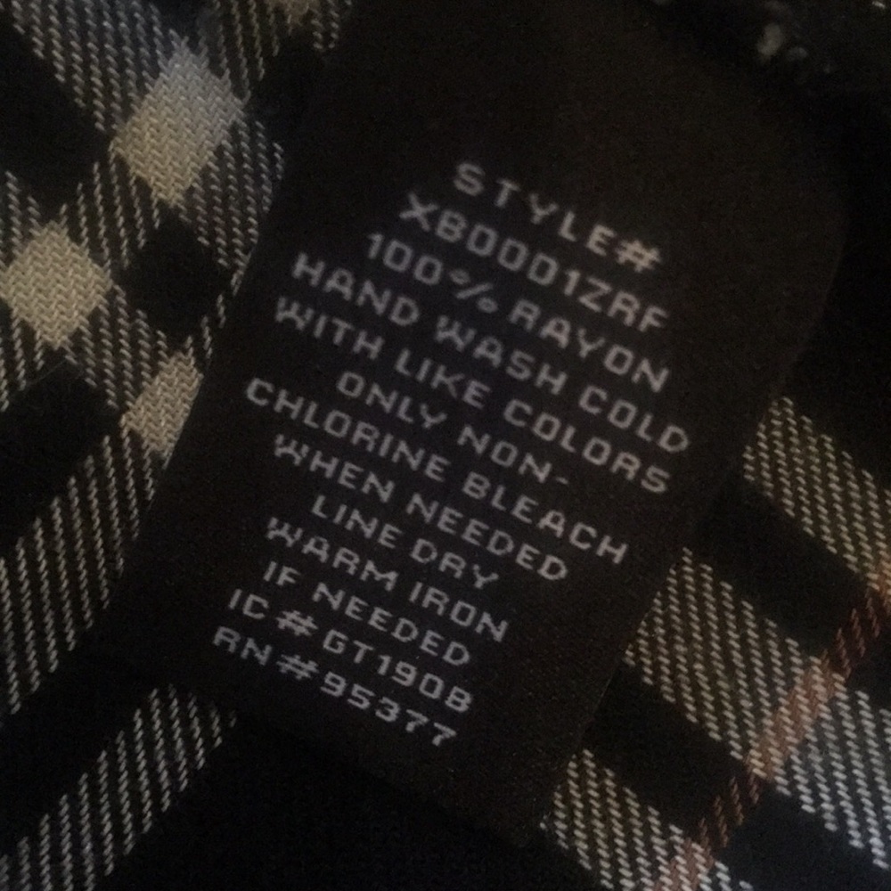 Sanctuary Plaid Buttondown 100% Rayon Top NWOT - Picture 14 of 15